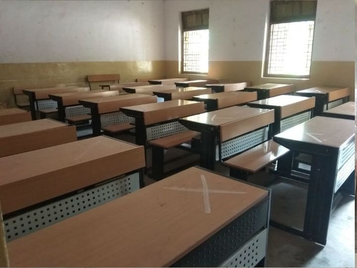 MP में 11वीं-12वीं की क्लास 26 से अनलॉक:ऑफलाइन क्लास शुरू होते ही पूरी फीस देनी होगी; बच्चों को स्कूल आने के लिए पैरेंट्स की अनुमति जरूरी