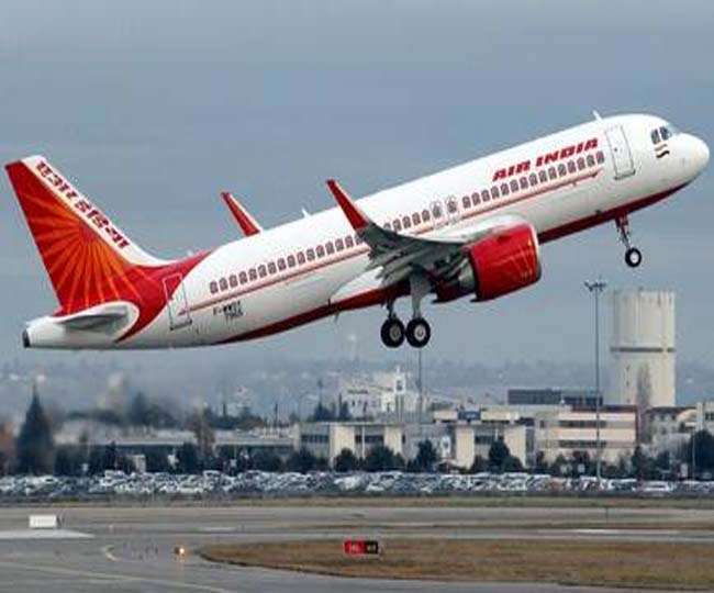 पहली बार सरकारी कंपनी खरीदेंगे कर्मचारी:एयर इंडिया के 200 कर्मचारी 1-1 लाख जुटा रहे, फाइनेंसर भी मिल गया