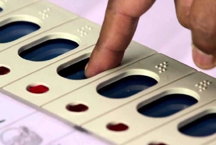 असम चुनाव परिणाम: मतगणना केंद्र पर मिली अप्रयुक्त ईवीएम, जांच में सामने आया यह राज