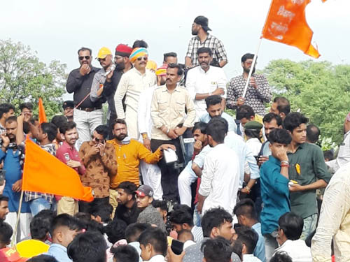 Shajapur toll protest karni sena