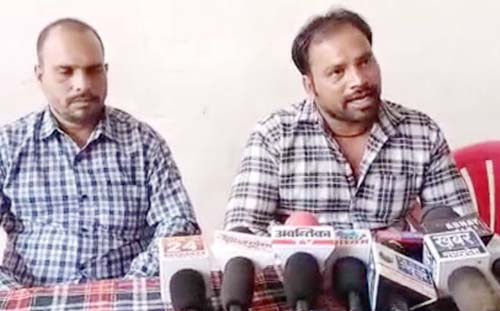 डीजल कांड में बर्खास्त कर्मी का आरोप : भाई की रंजिश में कांग्रेस नेता सुनील कछवाय ने वीडियो बनाकर किया वायरल
