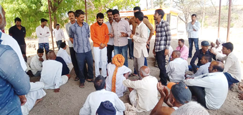 ग्राम मालखेड़ा में ग्रामीणों द्वारा मीटिंग रख किया चुनाव का बहिष्कार
