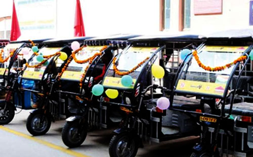 उज्जैन में ई-रिक्शा चालकों को आवंटित होंगे जोन जो हर तीन माह में बदले जाएंगे