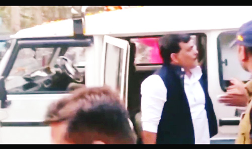 1 दिन की पुलिस रिमांड पर विधायक चावला को इंदौर से आलोट लाई पुलिस